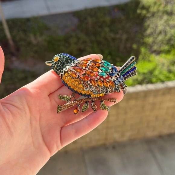 Bird Crystal Brooch – Multicolor Rhinestone Statement Pin - Picture 3 of 5